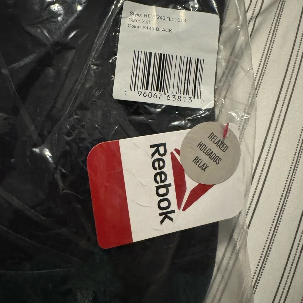 REEBOK Black Hoodie NWT - Picture 9 of 10